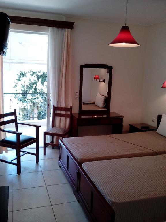 Hotel Romantica Loutra Edipsou  Exterior photo